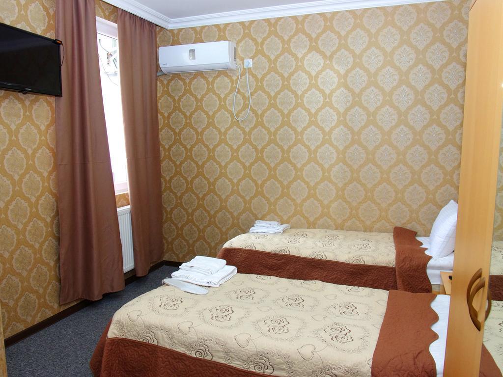 King Edward Hotel Tbilisi Quarto foto